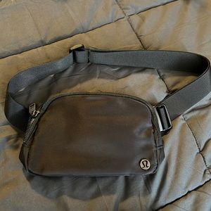 NEW Black Belt Bag